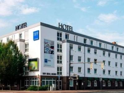 Tryp By Wyndham Bremen Airport Hotel Exterior photo