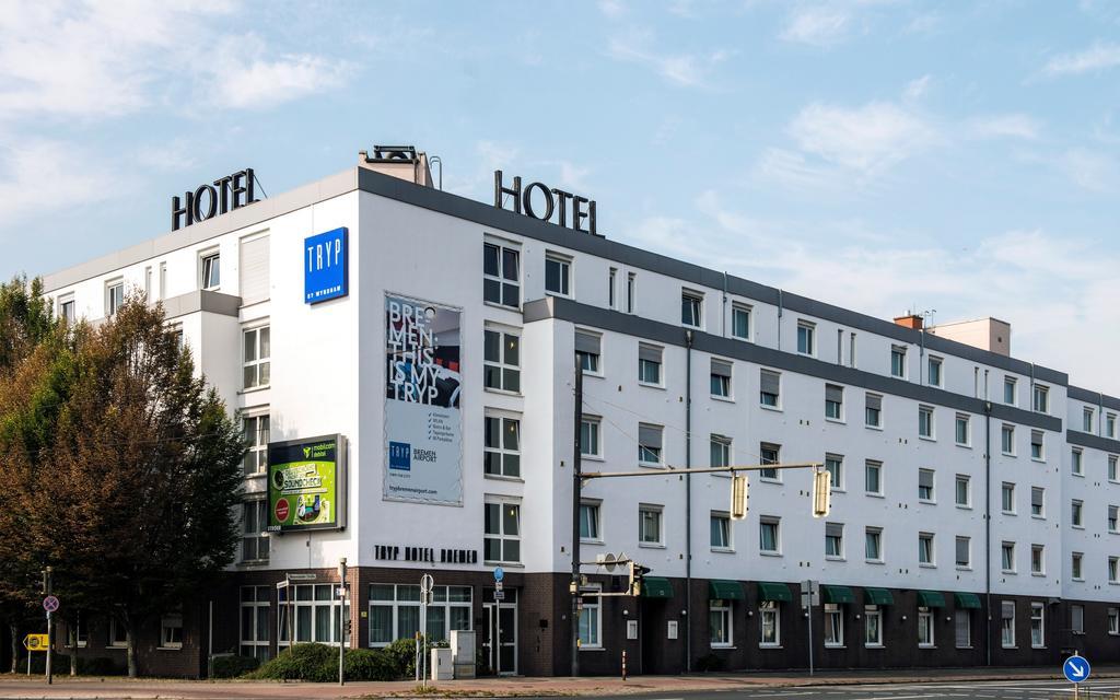 Tryp By Wyndham Bremen Airport Hotel Exterior photo